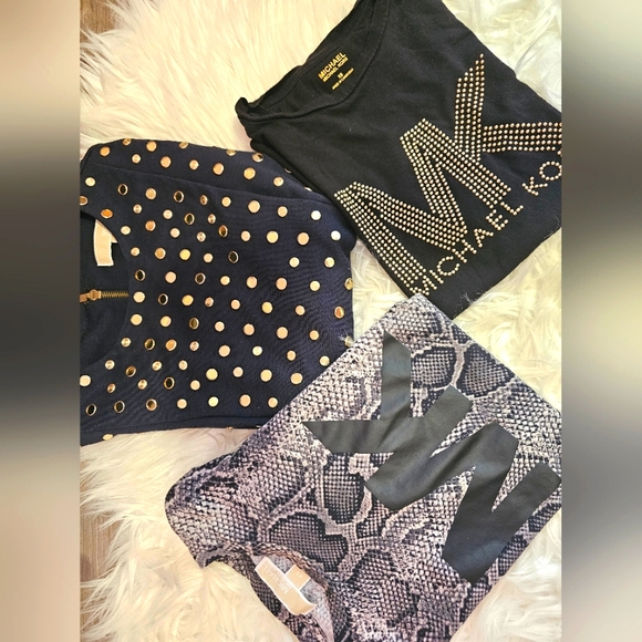 MICHAEL Michael Kors Tops - Michael Kors Bundle! 🥰